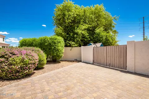 1911 E Olive Ct, Gilbert, AZ 85234 photo 54