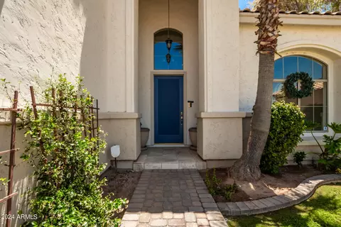 1911 E Olive Ct, Gilbert, AZ 85234 photo 4