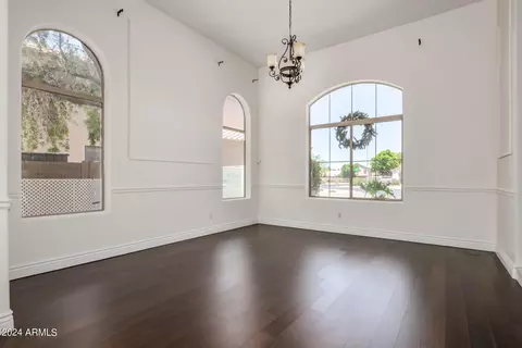 1911 E Olive Ct, Gilbert, AZ 85234 photo 8