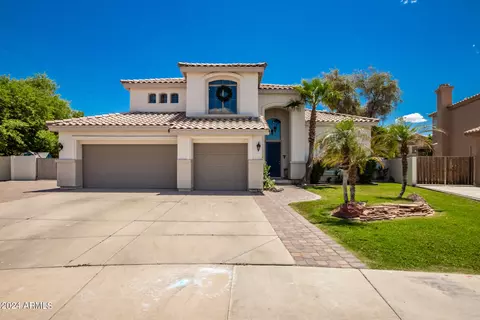 1911 E Olive Ct, Gilbert, AZ 85234