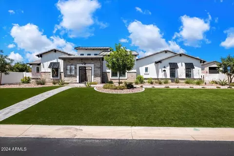 4012 E Mallory Cir, Mesa, AZ 85215
