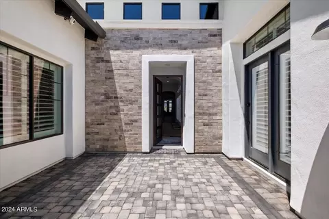 4012 E Mallory Cir, Mesa, AZ 85215 photo 4