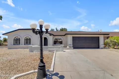 18046 N 42nd Dr N, Glendale, AZ 85308