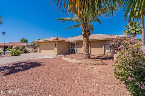 10105 E Navajo Pl, Sun Lakes, AZ 85248