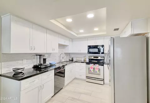 7940 E Camelback Rd #202, Scottsdale, AZ 85251