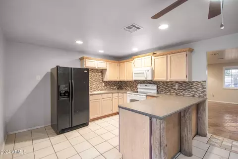 3320 E Ludlow Dr, Phoenix, AZ 85032 photo 7