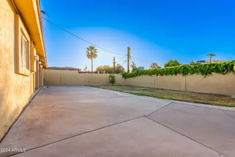 3320 E Ludlow Dr, Phoenix, AZ 85032 photo 32