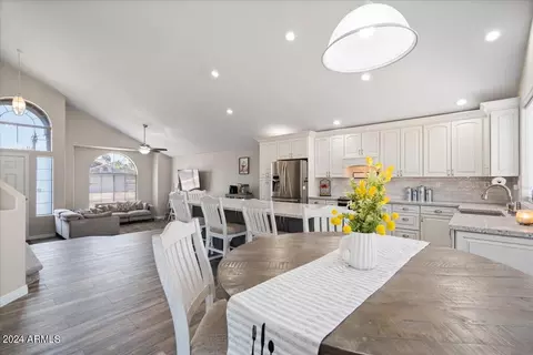 2640 E Michelle Way, Gilbert, AZ 85234 photo 14