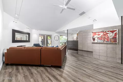 3212 Eva St, Phoenix, AZ 85028 photo 8