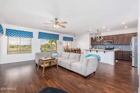 41132 N Eagle Trl, Anthem, AZ 85086 photo 6
