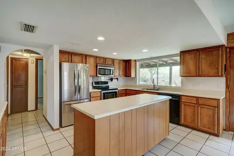 8409 N 17th Pl, Phoenix, AZ 85020 photo 6