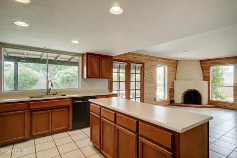 8409 N 17th Pl, Phoenix, AZ 85020 photo 8