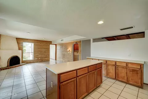 8409 N 17th Pl, Phoenix, AZ 85020 photo 9