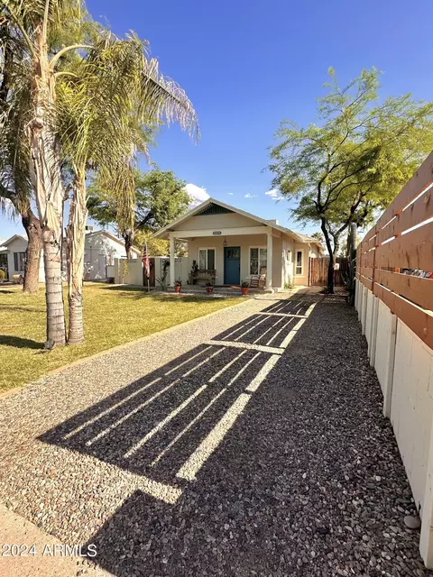 2221 E Yale St, Phoenix, AZ 85006 photo 4
