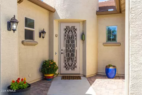 2670 E Iris Dr, Chandler, AZ 85286