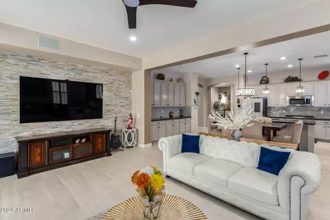2670 E Iris Dr, Chandler, AZ 85286 photo 4