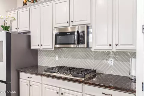 2670 E Iris Dr, Chandler, AZ 85286 photo 7