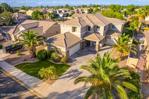 6547 S Garnet Way, Chandler, AZ 85249