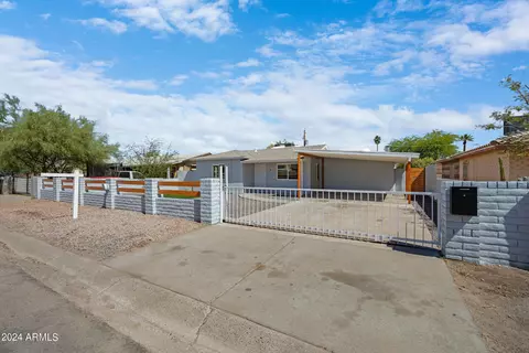 310 W Pueblo Ave, Phoenix, AZ 85041