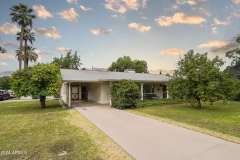 1035 E Tuckey Ln, Phoenix, AZ 85014