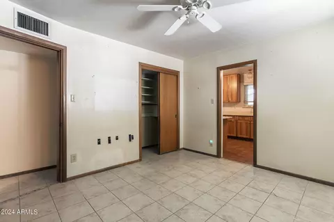 1035 E Tuckey Ln, Phoenix, AZ 85014 photo 14