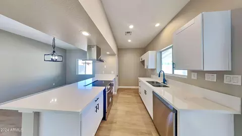 1743 W Mockingbird St, Apache Junction, AZ 85120 photo 4