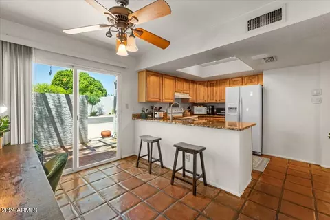324 E Ambassador Dr, Tempe, AZ 85288 photo 24