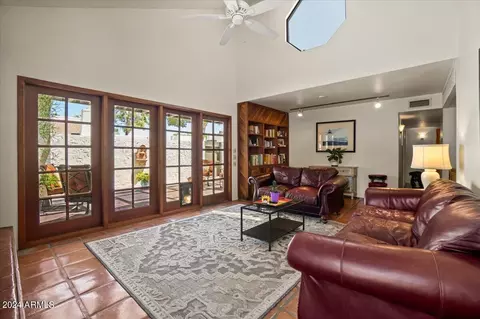 324 E Ambassador Dr, Tempe, AZ 85288 photo 8