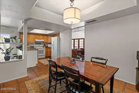 324 E Ambassador Dr, Tempe, AZ 85288 photo 17