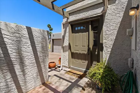 324 E Ambassador Dr, Tempe, AZ 85288 photo 3