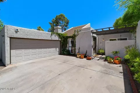 324 E Ambassador Dr, Tempe, AZ 85288 photo 2
