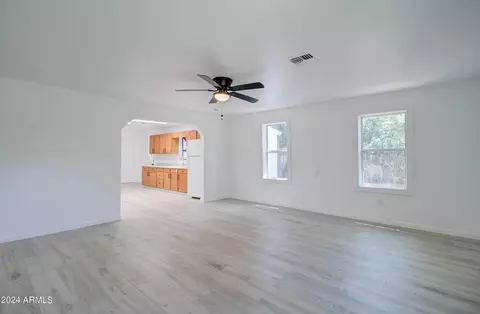 5599 S Central Dr, Globe, AZ 85501 photo 3