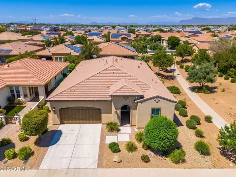 404 E Harmony Way, Queen Creek, AZ 85140