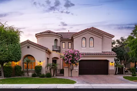 320 W New Dawn Dr, Chandler, AZ 85248