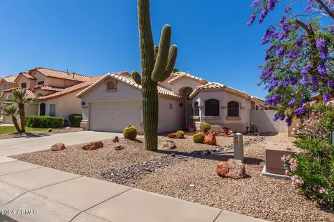 9774 W Pontiac Dr, Peoria, AZ 85382