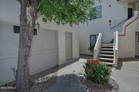 835 N Granite Reef Rd #11, Scottsdale, AZ 85257