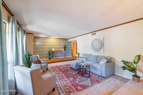 2216 E North Ln, Phoenix, AZ 85028 photo 2
