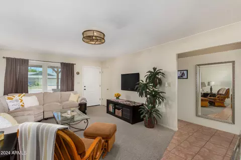 2465 E Pebble Beach Dr, Tempe, AZ 85282 photo 5