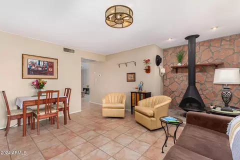 2465 E Pebble Beach Dr, Tempe, AZ 85282 photo 9
