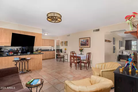 2465 E Pebble Beach Dr, Tempe, AZ 85282 photo 8