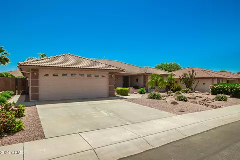 11533 E Lakeview Ave, Mesa, AZ 85209 photo 3