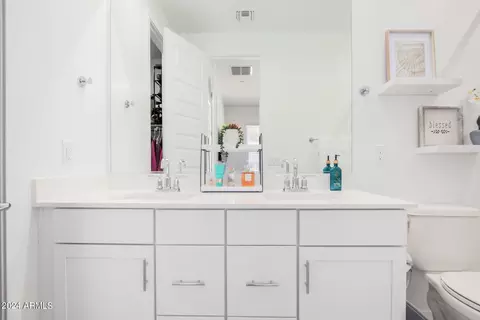 4124 E Brisa Dr, Gilbert, AZ 85296 photo 8