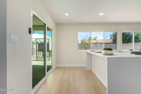 4321 E Vineyard Rd, Phoenix, AZ 85042 photo 11