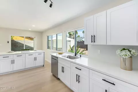 4321 E Vineyard Rd, Phoenix, AZ 85042 photo 14