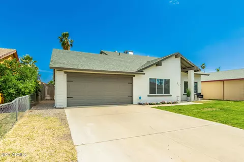 4321 E Vineyard Rd, Phoenix, AZ 85042 photo 2