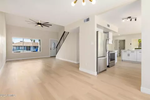 4321 E Vineyard Rd, Phoenix, AZ 85042 photo 8