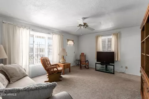 1501 E Jarvis Ave, Mesa, AZ 85204 photo 4