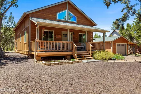 3364 Panorama Dr, Overgaard, AZ 85933