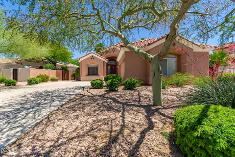 4615 N Clear Creek Dr, Litchfield Park, AZ 85340