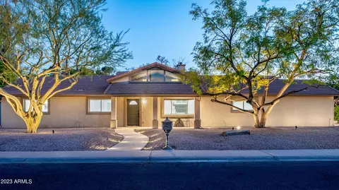 2826 S Fairway Dr, Tempe, AZ 85282